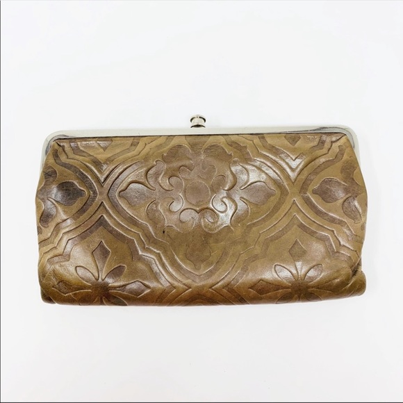 Tan HoBo embossed wallet - Picture 3 of 9